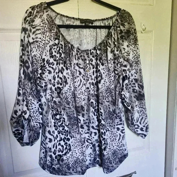 Classic Edition Women's  Leopard 3/4 Sleeve Blouse - Size XL - Picture 1 of 9